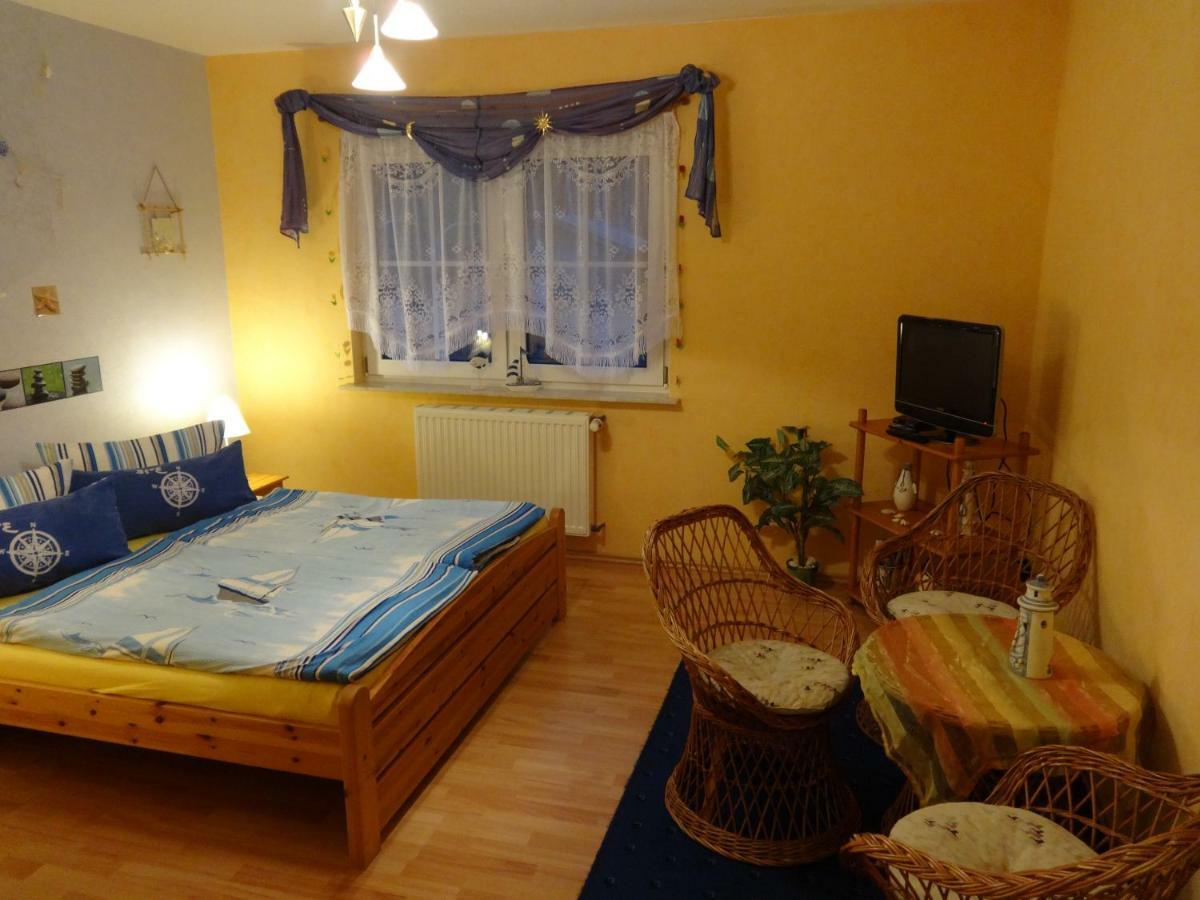 Ferienwohnung Csallner Glowe Bagian luar foto
